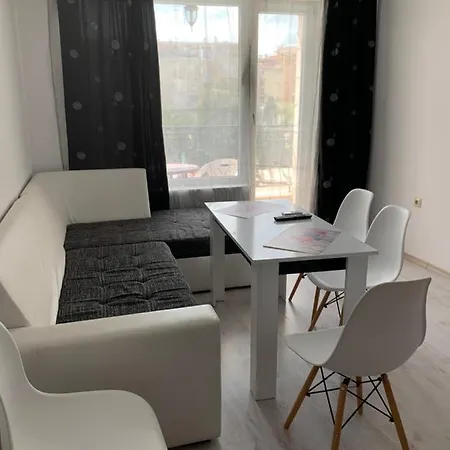 Apart Sector B * Sluneční pobřeží